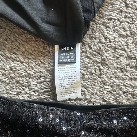 SHEIN Black Asymmetrical One-Shoulder Dress - Picture 2 of 4